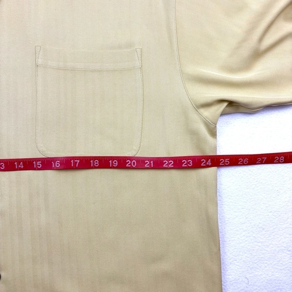 Tommy Bahama Yellow 100% Silk Textured Collared Short Sleeve Button Down Top (L) - Picture 13 of 15